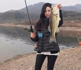 吴亚散炮钓鱼饵料野钓效果评测,真实体验与使用建议