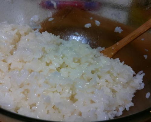 用白米饭调制钓鱼饵料的实用方法 用白米饭调制钓鱼饵料的实用方法