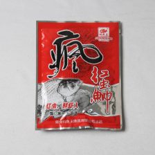 红虫做钓鱼饵料怎么做的?从选材到实战,一篇搞定!