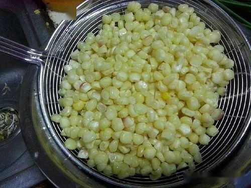 钓鱼饵料加点蜂蜜怎么样?这招让鱼儿疯狂咬钩! 钓鱼饵料加点蜂蜜怎么样?这招让鱼儿疯狂咬钩!