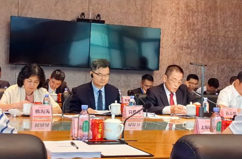 万年青:选举张玉明为第十届董事会非独立董事 万年青:选举张玉明为第十届董事会非独立董事