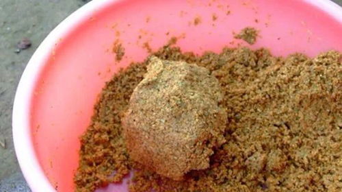 钓鱼饵料老粘手?这些解决方法太实用了 钓鱼饵料老粘手?这些解决方法太实用了
