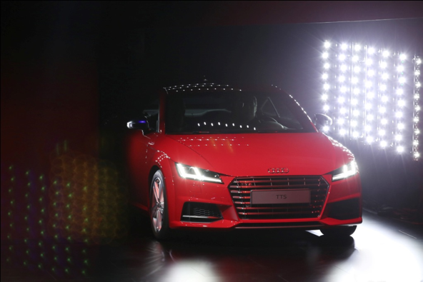 汽车底盘异响的详细排查步骤？